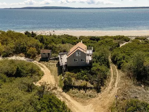 101 Western Pt, Plymouth, MA 02360