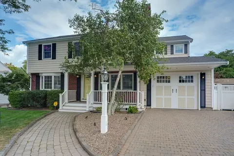 24 Dickson Ave, Arlington, MA 02474