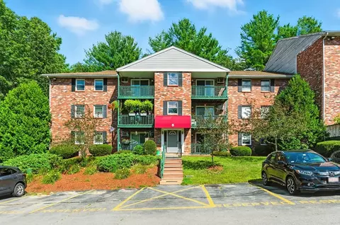 75 Huntoon Memorial Hwy #5-10, Leicester, MA 01524