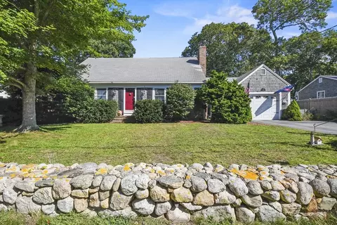 14 School House Rd, Dennis, MA 02670