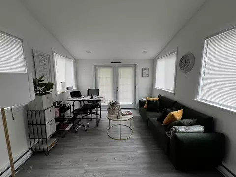 11 Calvin St, Springfield, MA 01104 photo 6