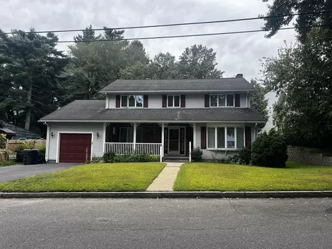 11 Calvin St, Springfield, MA 01104