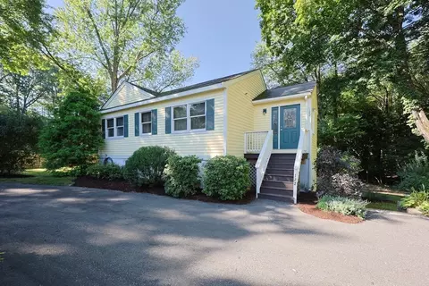 122 N Worcester St, Norton, MA 02766
