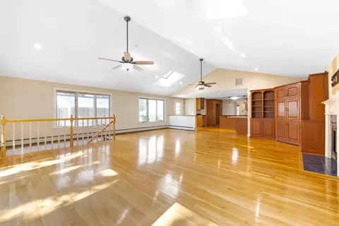 48 Taylor St, Needham, MA 02494 photo 5