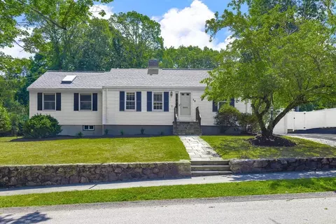 48 Taylor St, Needham, MA 02494 photo 1