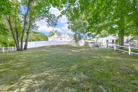 48 Taylor St, Needham, MA 02494 photo 25