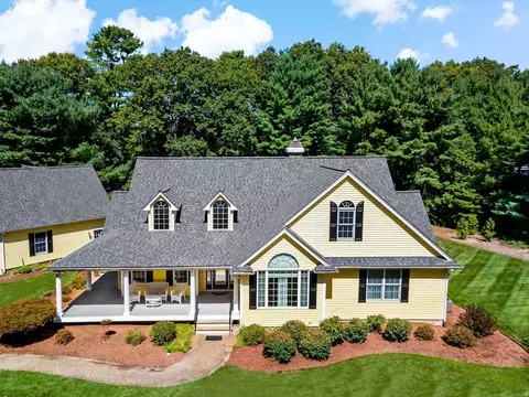 202 Brook St, Rehoboth, MA 02769 photo 2