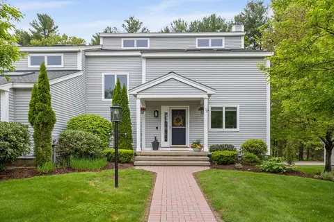 158 Westview Dr #158, Westford, MA 01886