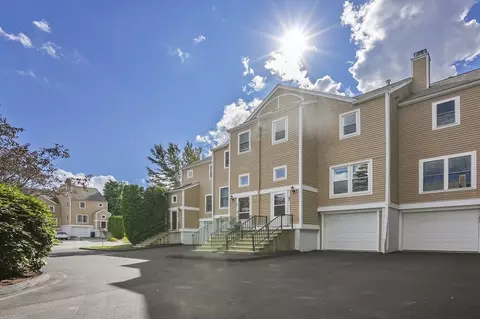 63 Camelot Dr #63, Worcester, MA 01602