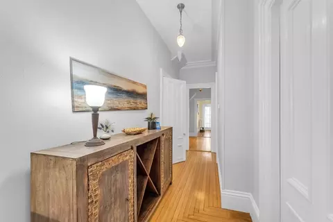 Entry Way - 3 Gorham Ave #5, Brookline, MA 02445 photo 2 of 3