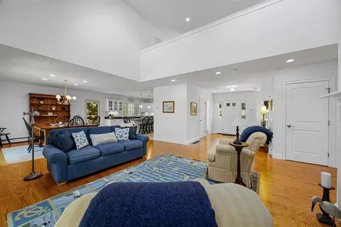 783 Santuit-newton, Cotuit, MA 02635 photo 5