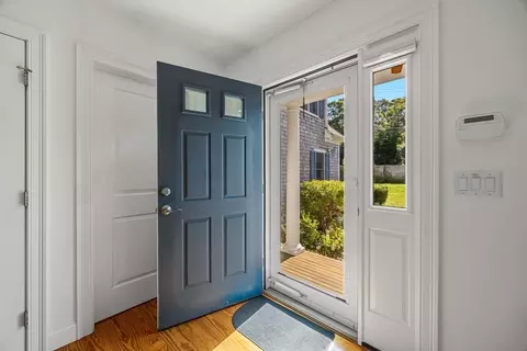 783 Santuit-newton, Cotuit, MA 02635 photo 4