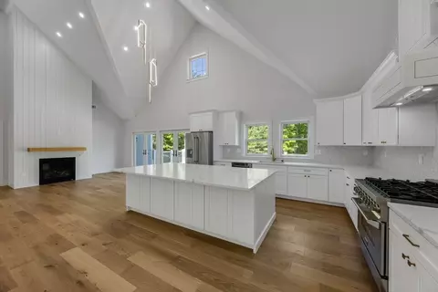 84 Hooppole Rd, Mashpee, MA 02649 photo 9