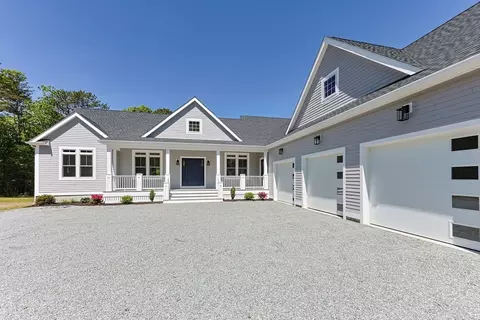84 Hooppole Rd, Mashpee, MA 02649 photo 3