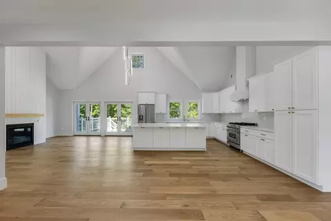84 Hooppole Rd, Mashpee, MA 02649 photo 8