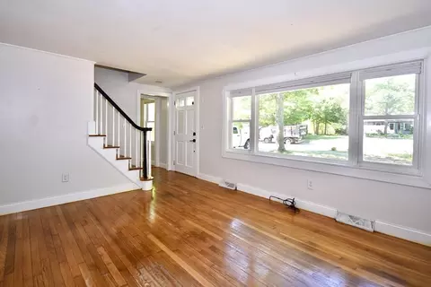 Living - 296 Lincoln Rd, Barnstable, MA 02601 photo 4 of 4