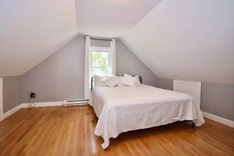 Bedroom - 296 Lincoln Rd, Barnstable, MA 02601 photo 6 of 7