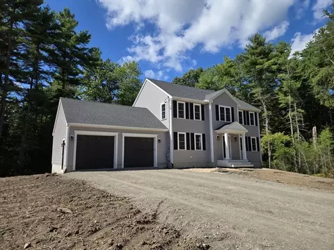 4 Bella Path, Middleboro, MA 02346