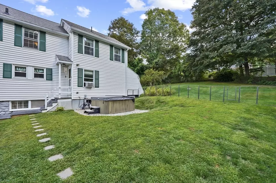Exterior - 48 Appleton Rd, Auburn, MA 01501 photo 5 of 9