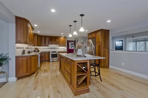 6 Ashley Cir, Easthampton, MA 01027 photo 6