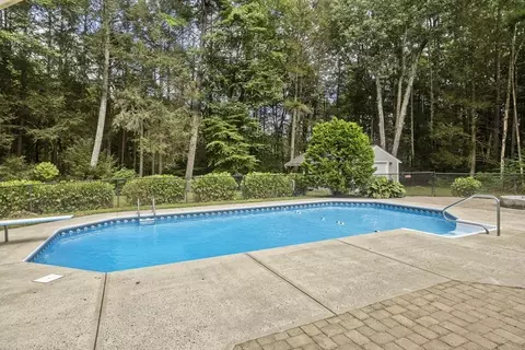 6 Ashley Cir, Easthampton, MA 01027 photo 31