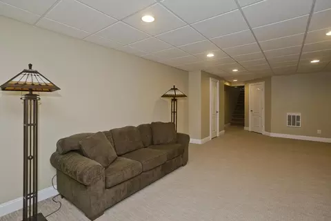 6 Ashley Cir, Easthampton, MA 01027 photo 30