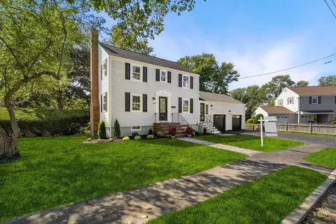 37 Elmcrest Rd, Wakefield, MA 01880