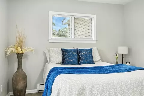 77 Coleman St, Springfield, MA 01109 photo 13