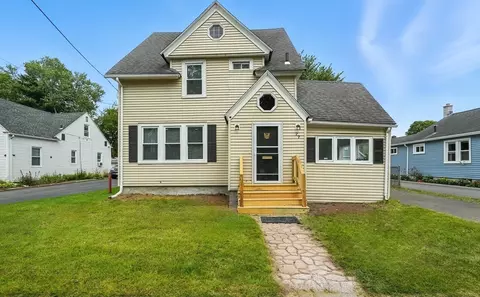 77 Coleman St, Springfield, MA 01109