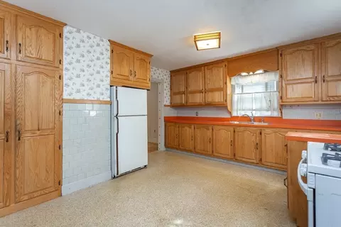 254 Stetson St, Fall River, MA 02720 photo 11