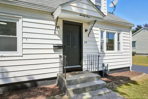 24 Edmund St, Chicopee, MA 01020