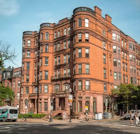 362 Commonwealth Ave #4E, Boston, MA 02115