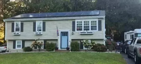 51 Newton St, Westport, MA 02790