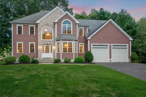 12 Putnam Ln, Grafton, MA 01519