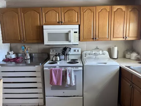21 Sully Rd, Raynham, MA 02767 photo 3