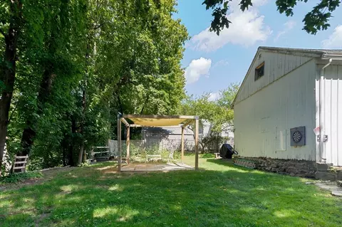 Exterior - 35 Bacon St, Warren, MA 01083 photo 5 of 5