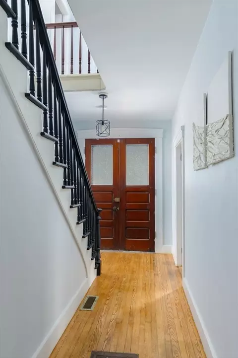 Entry Way - 35 Bacon St, Warren, MA 01083 photo 2 of 4