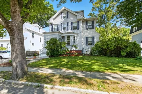 254 Park St, West Roxbury, MA 02132