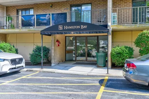 185 Quincy Shore Dr #28, Quincy, MA 02171
