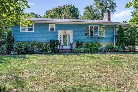 398 Andover St, Wilmington, MA 01887