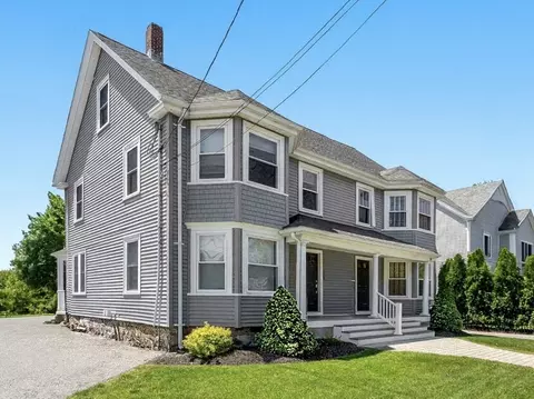 381 Hunnewell St #381, Needham, MA 02494