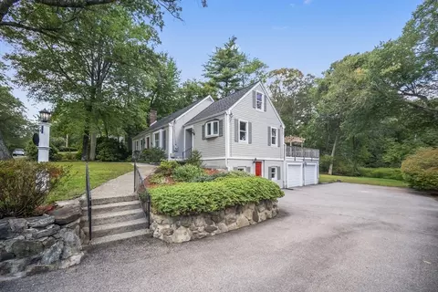 447 Peakham Rd, Sudbury, MA 01776