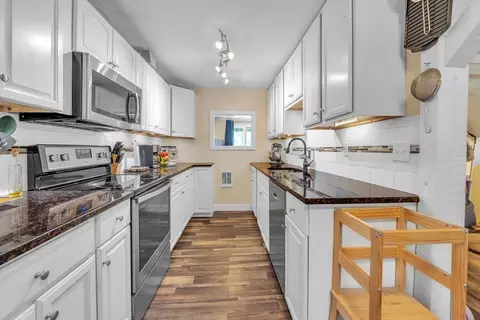 37 Warebrook Vlg, Ware, MA 01082 photo 3