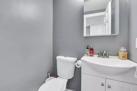 37 Warebrook Vlg, Ware, MA 01082 photo 9