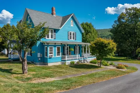 7 William St, Chester, MA 01011