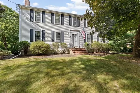 15 Presidents Rd, Hingham, MA 02043