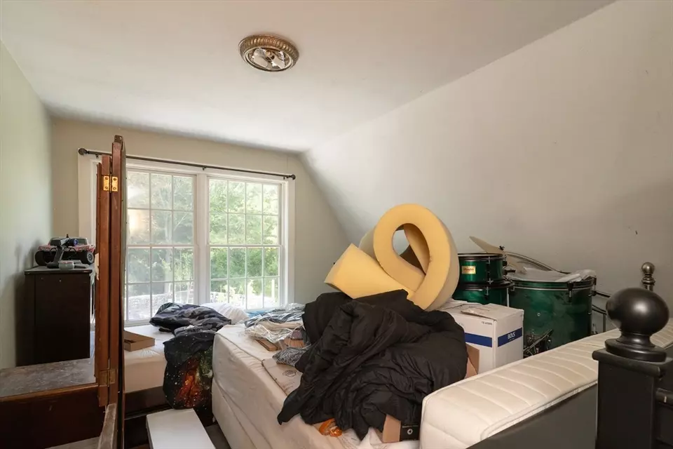 Bedroom - 157 School St, North Brookfield, MA 01535 photo 2 of 3