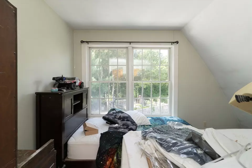 Bedroom - 157 School St, North Brookfield, MA 01535 photo 3 of 3