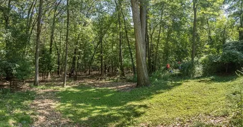 Exterior - 77 Gates Ave, Springfield, MA 01118 photo 7 of 7