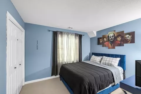 Bedroom - 77 Gates Ave, Springfield, MA 01118 photo 3 of 8